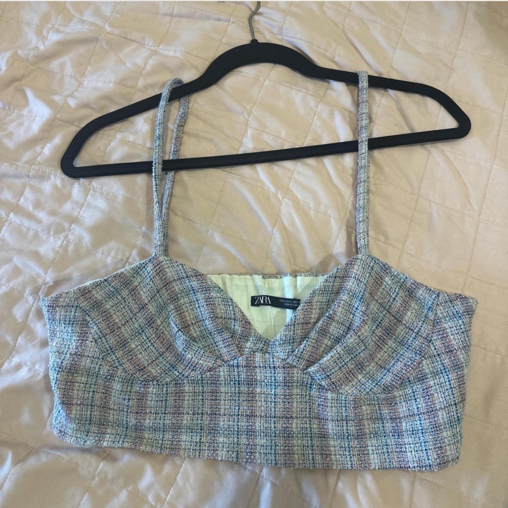 Woman’s Zara knit crop tank top
